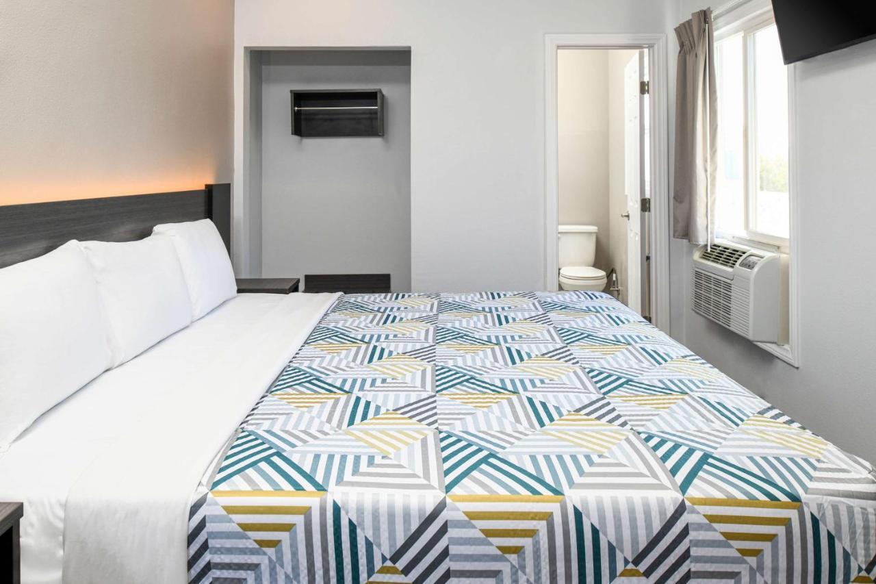 Motel 6 San Pedro, Ca Port Of Лос-Анджелес Екстер'єр фото